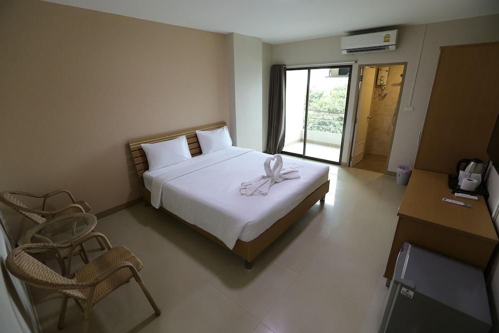 Ck2 Hotel Bangkok Exterior photo