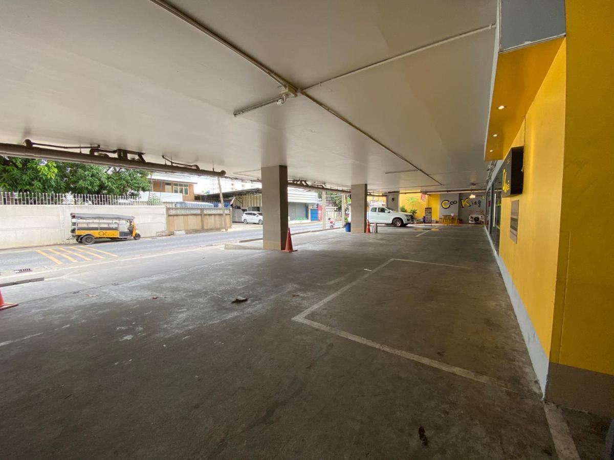 Ck2 Hotel Bangkok Exterior photo